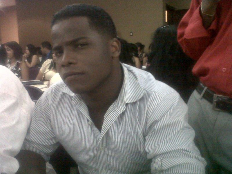 Date this passionate Dominican Republic man Carlos canario from Santo Domingo DO18340