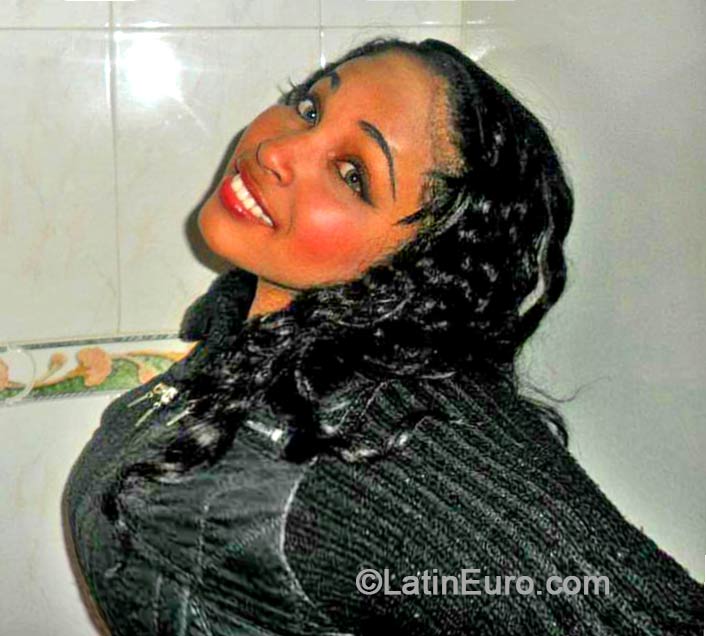 Date this athletic Colombia girl Branis from Bogota CO14828