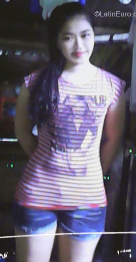 Date this gorgeous Philippines girl Ruth from Borongan PH616