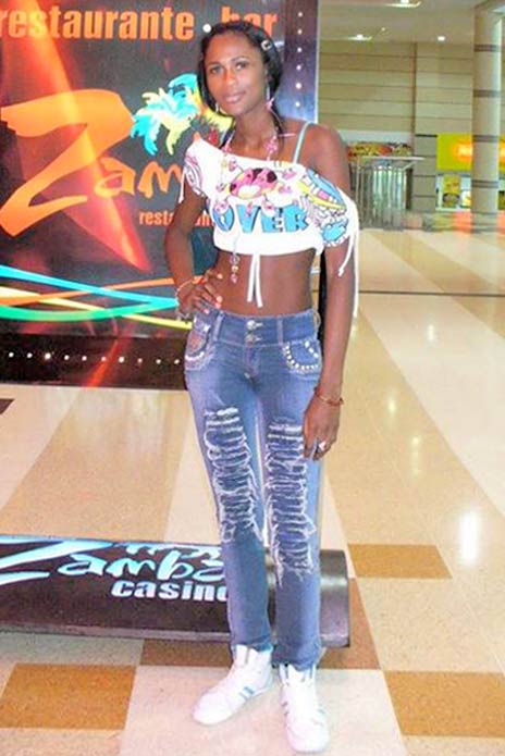 Date this delightful Colombia girl Kelly from Cali CO14933