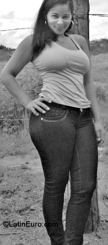 Date this athletic Brazil girl Selena from Parauapebas BR8674