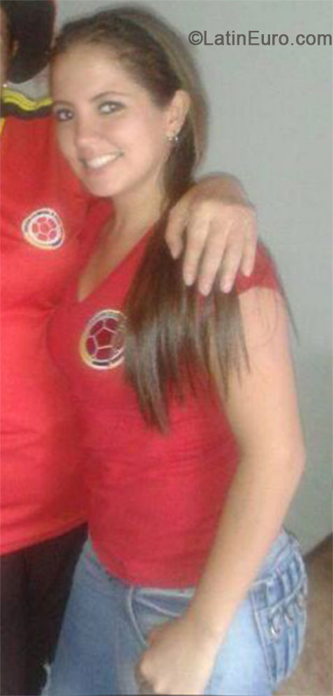 Date this exotic Colombia girl Karen from Cali CO15160