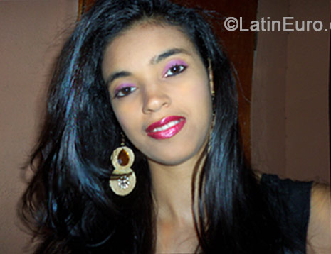 Date this stunning Brazil girl Rute from Recife BR8800