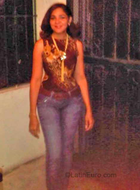 Date this hot Dominican Republic girl Ivelisse from Santo Domingo DO19199