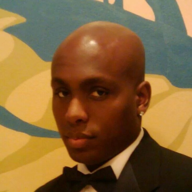 Date this tall United States man Jamaicandb from Los Angeles US15064