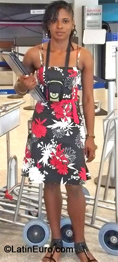 Date this hard body Jamaica girl Donna from Kingston JM1720