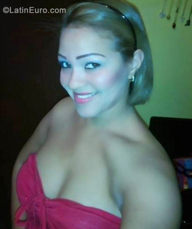 Date this exotic Colombia girl Silka from Riohacha CO15525