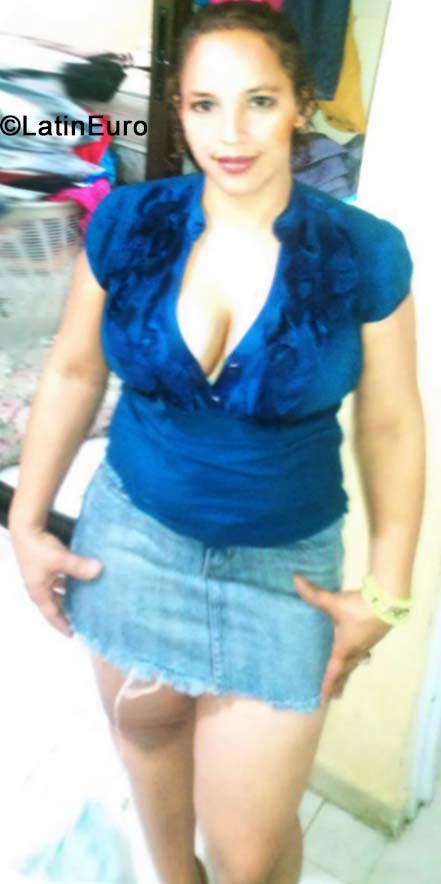 Date this georgeous Dominican Republic girl Anacristina from Santiago DO19494