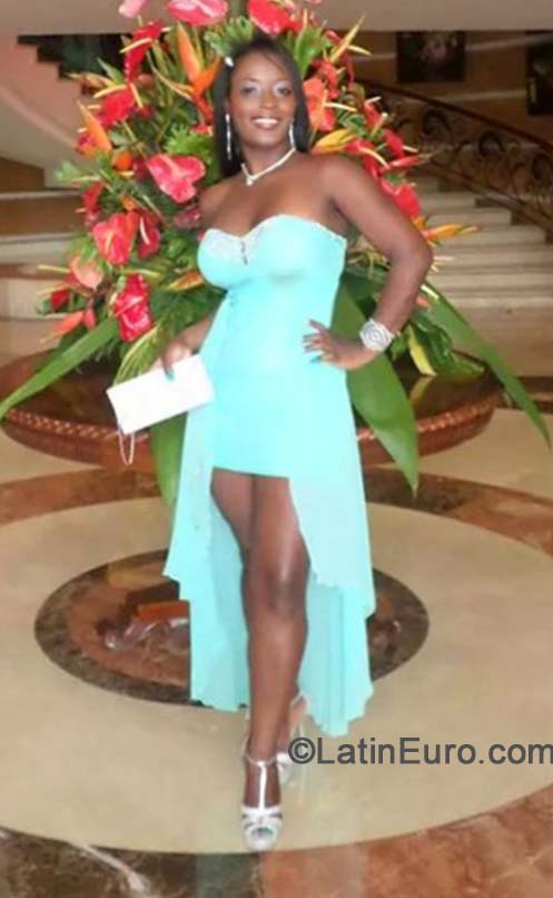 Date this hot Colombia girl CLAIRE from Cali CO18603