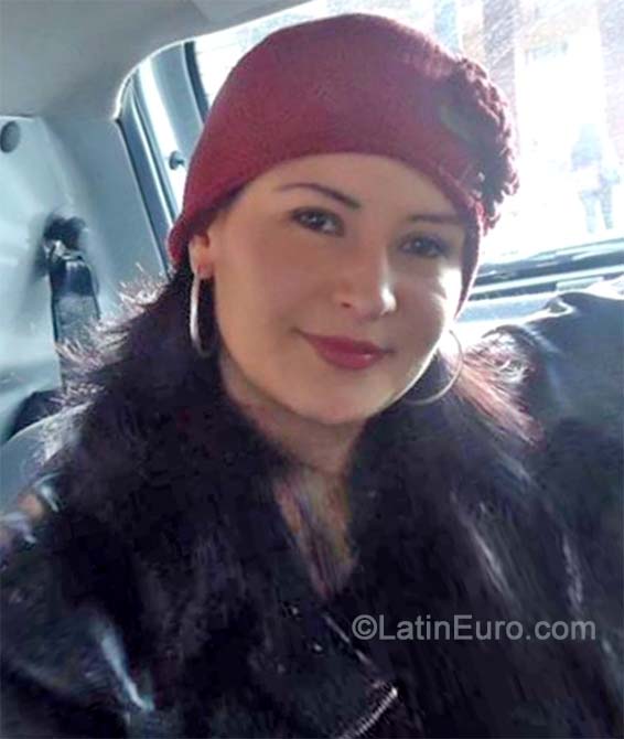 Date this young Colombia girl GIANA from Bogota CO15606