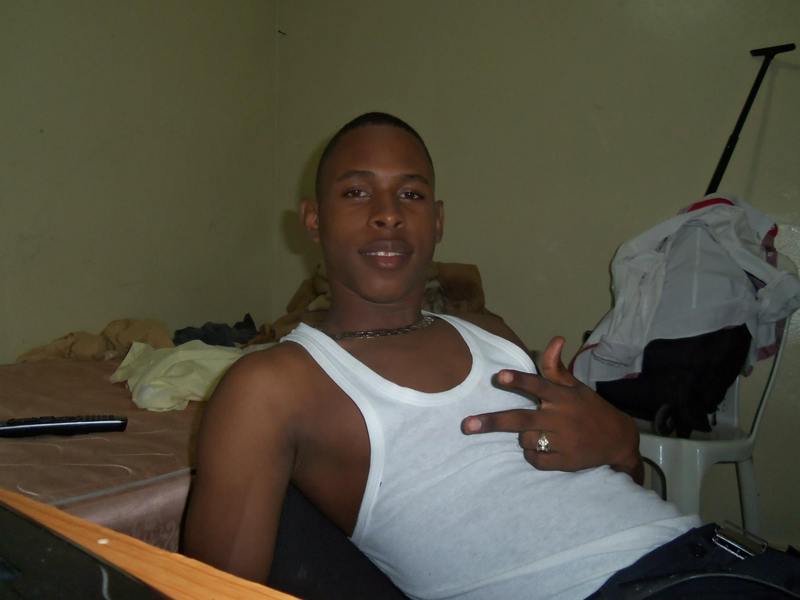 Date this stunning Dominican Republic man Ruddy from Santo Domingo DO19805