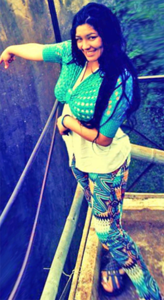Date this pretty Colombia girl Johanna from Pitalito CO16117