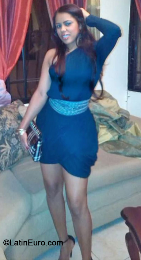 Date this charming Dominican Republic girl Mirelis from Santiago DO20007