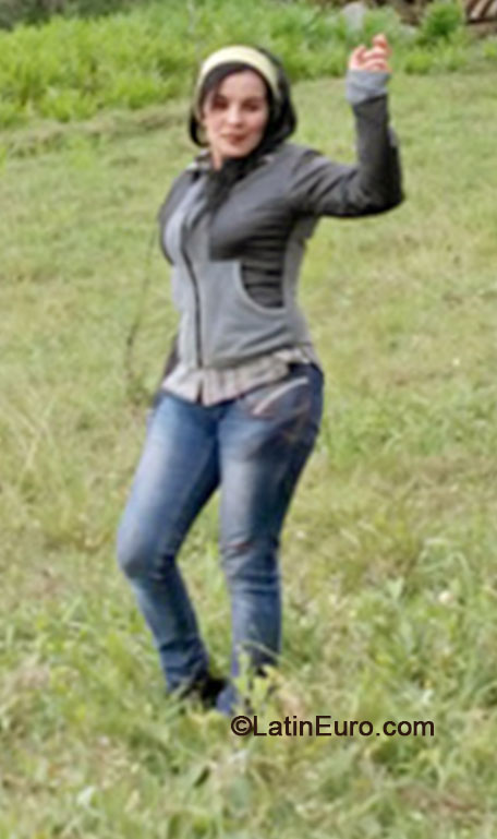 Date this passionate Colombia girl Francy from Bogota CO16131