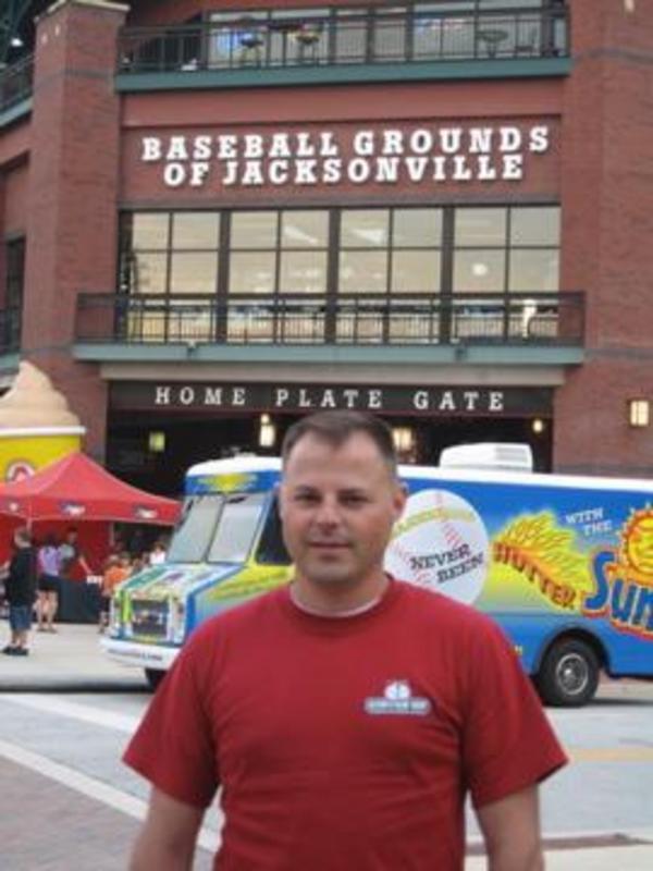 Date this beautiful United States man Lukaz from New York US15431