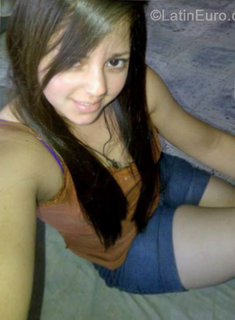 Date this young Honduras girl Andrea from Copan HN1212