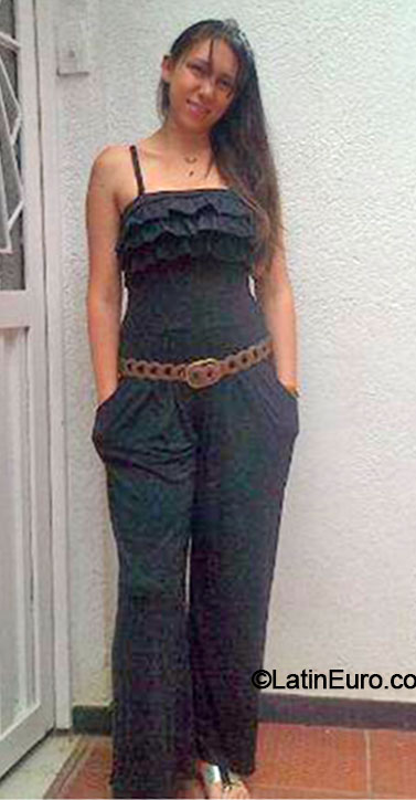 Date this delightful Colombia girl Alejandra from Bogota CO16364