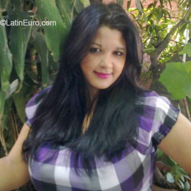 Date this voluptuous Honduras girl Susan from Tegucigalpa HN1218