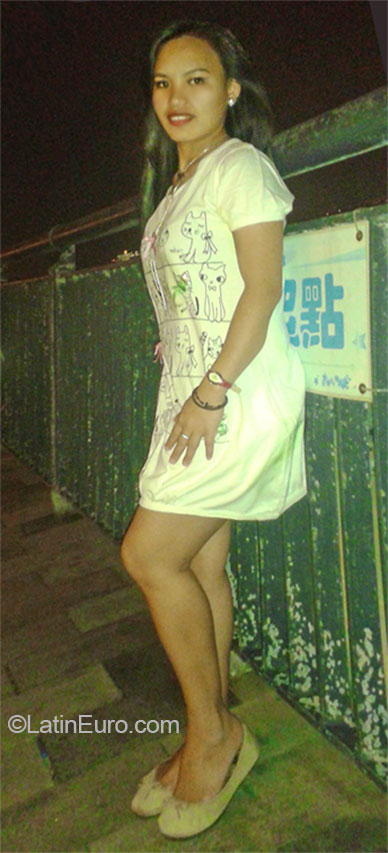 Date this hot Hong Kong girl Jeneth from Hong Kong PH710