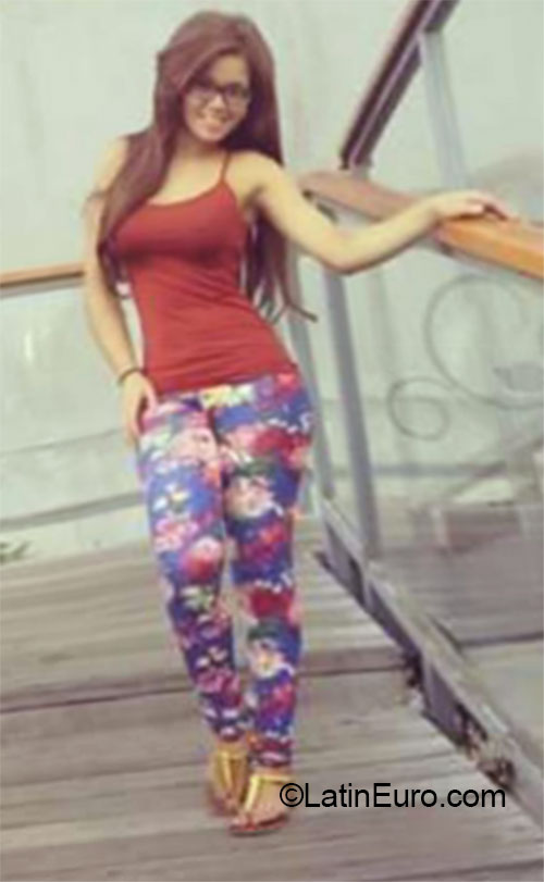 Date this beautiful Dominican Republic girl Gloroa from Santiago DO20250