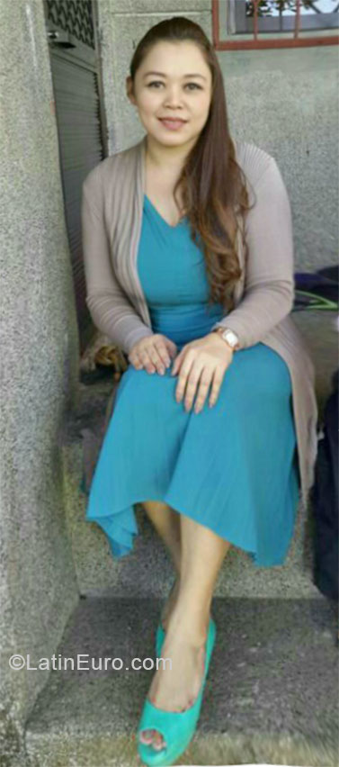 Date this pretty Philippines girl Eleen from Manila PH732