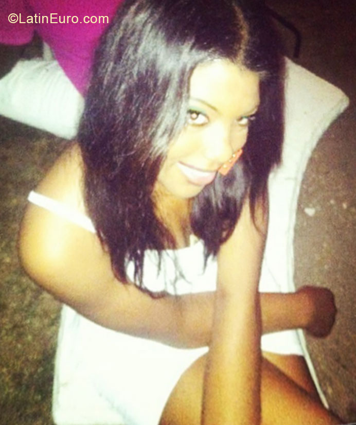 Date this exotic Jamaica girl Jodene from Kingston JM1897