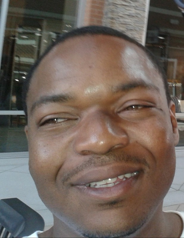 Date this exotic United States man Dee from St. Louis US15670