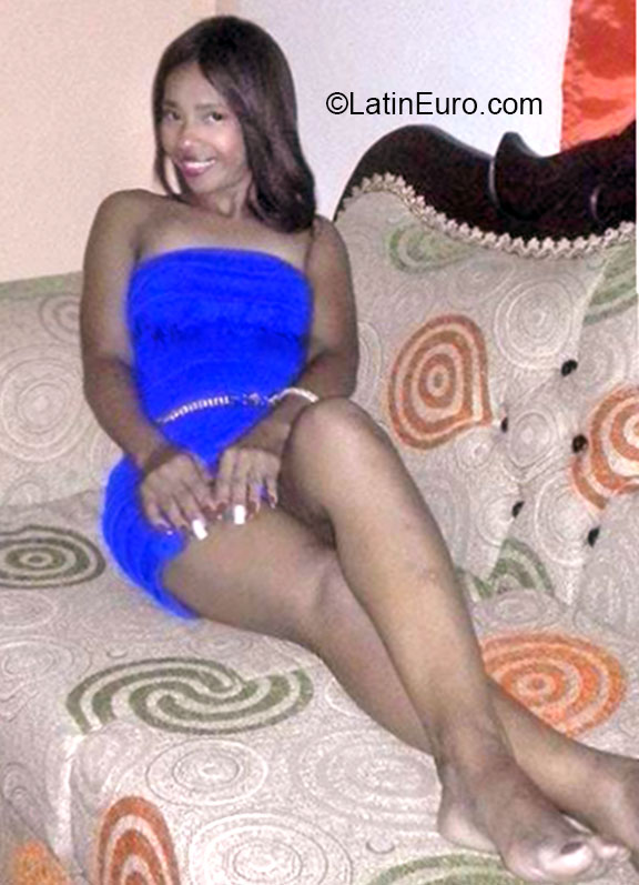 Date this funny Dominican Republic girl Victoria from Santiago DO20684