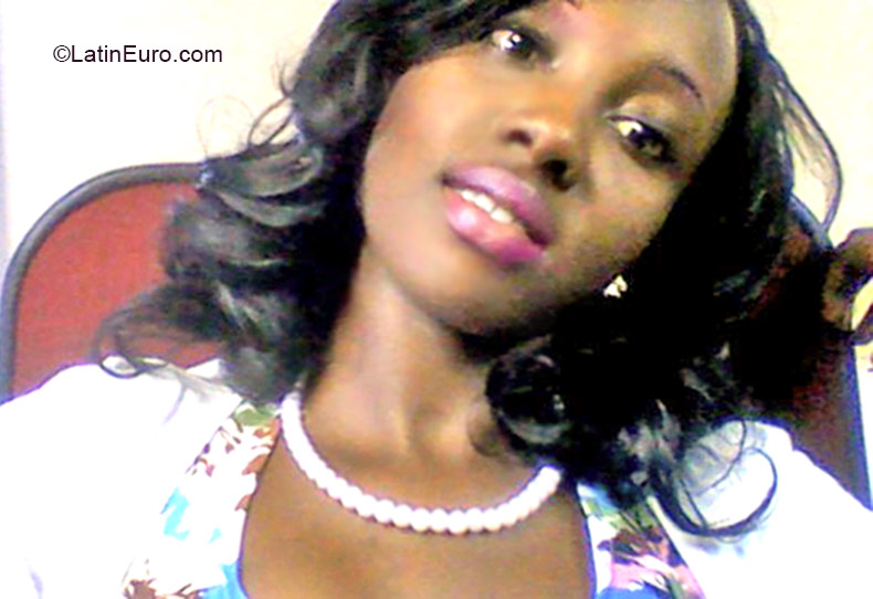 Date this lovely Jamaica girl Anna from Kingston JM1907