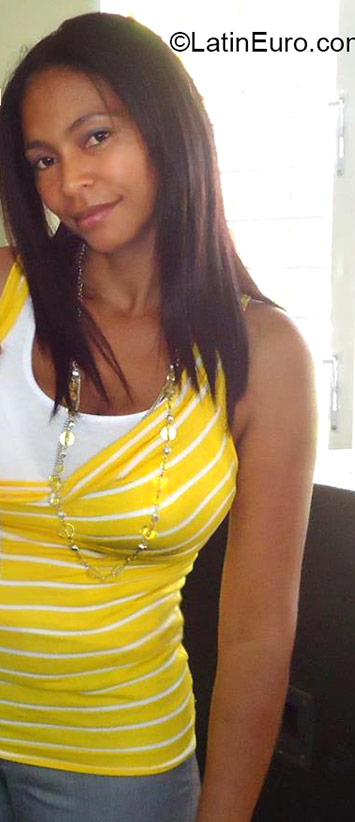 Date this fun Dominican Republic girl Margarita from Jarabacoa DO20928
