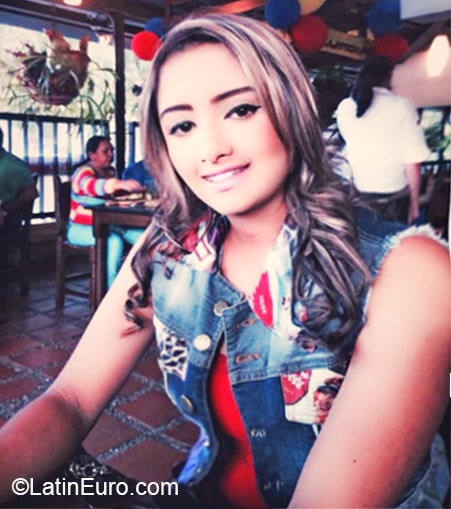 Date this passionate Colombia girl Erika from Medellin CO16806