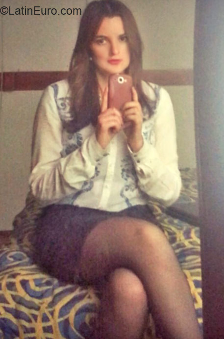 Date this foxy Colombia girl Cati from Bogota CO16807