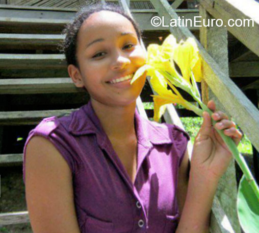 Date this gorgeous Colombia girl Ana Maria from Necocli CO16826