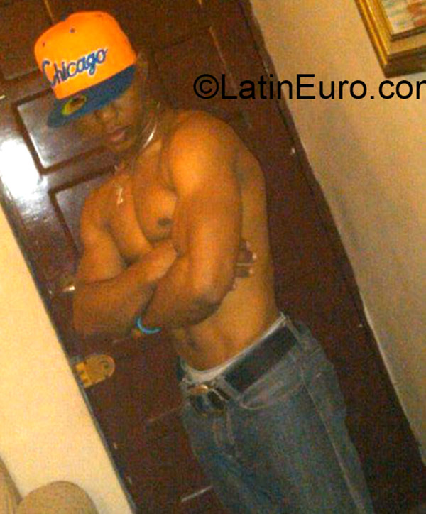 Date this foxy Dominican Republic man Jose from Santo Domingo DO21135