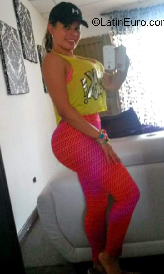 Date this foxy Spain girl STEPHANIA from barcelona ES655