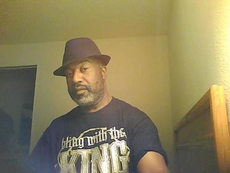 Date this happy United States man Quentin from Columbia US15871