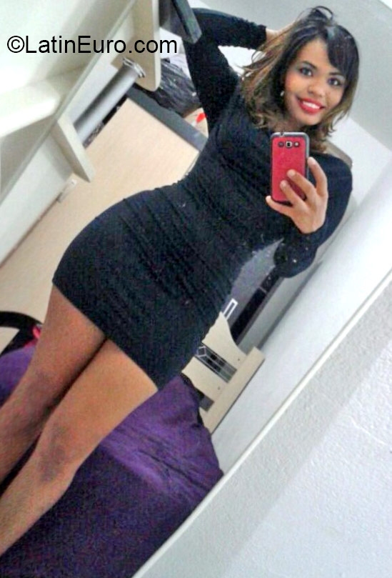 Date this voluptuous Brazil girl Deuseane from Sao Paulo BR9260