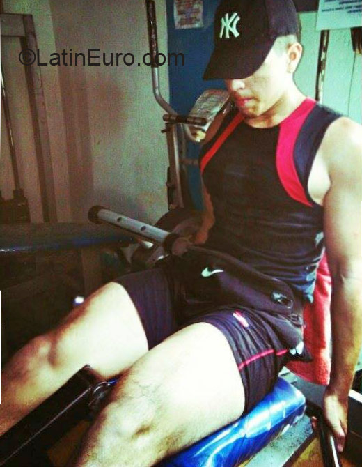 Date this passionate Colombia man Tico from Cali CO17076