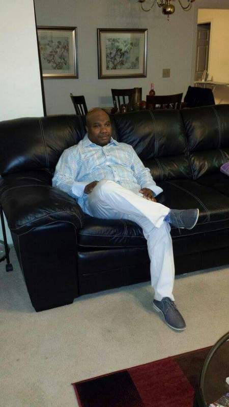 Date this funny United States man Christopher from Gastonia US16024