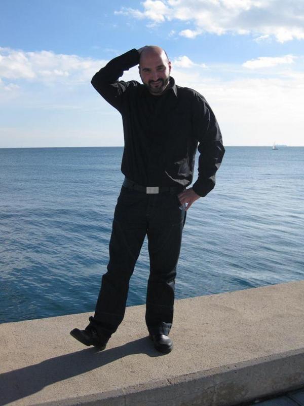 Date this cute United Kingdom man Lennon from Nottinghan GB807