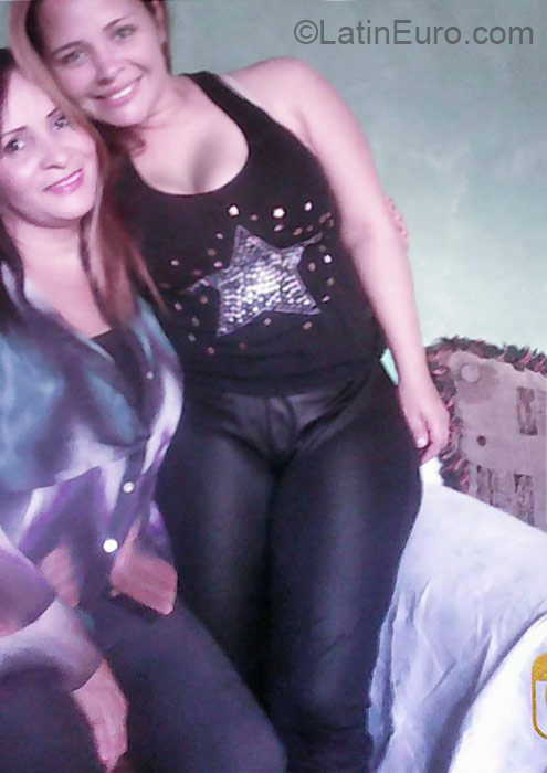 Date this pretty Honduras girl Yenifer from Tegucigalpa HN1807