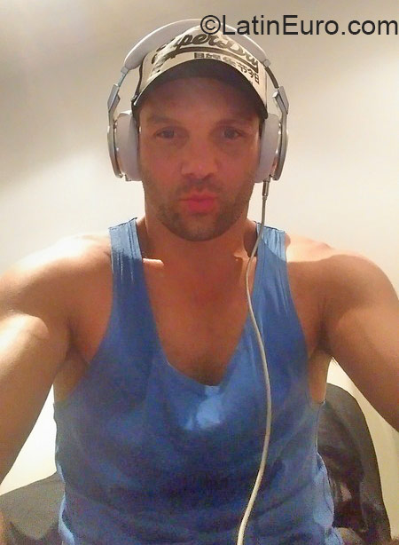 Date this exotic Australia man MrKymmyWhite37 from Adelaide AU280