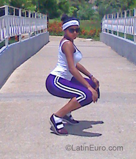 Date this tall Venezuela girl Maria from Puerto la cruz VE523
