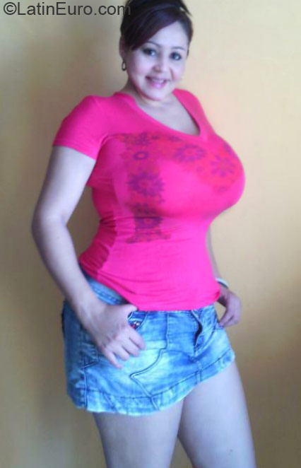 Date this exotic Colombia girl Gina from Cartagena CO21639