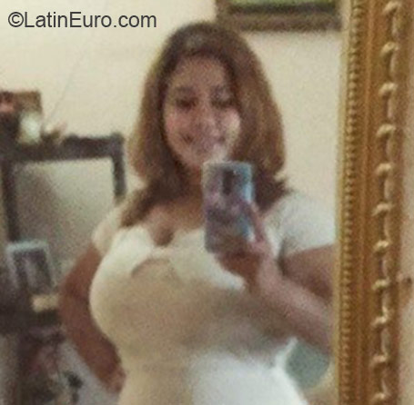 Date this charming Panama girl Yasie from Panama City PA629