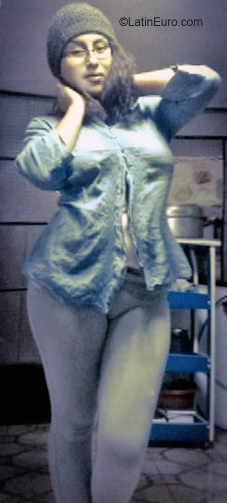 Date this sensual Peru girl Gabriela from Lima PE1061