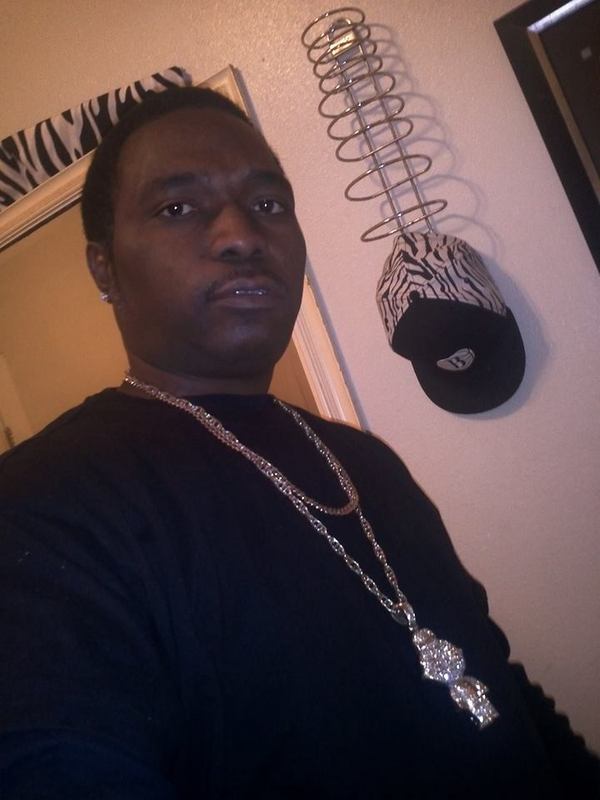 Date this charming United States man Lil9wardbee from New Orleans US16359