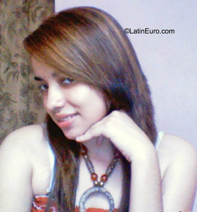 Date this sensual Honduras girl Claritza from Choluteca HN1628