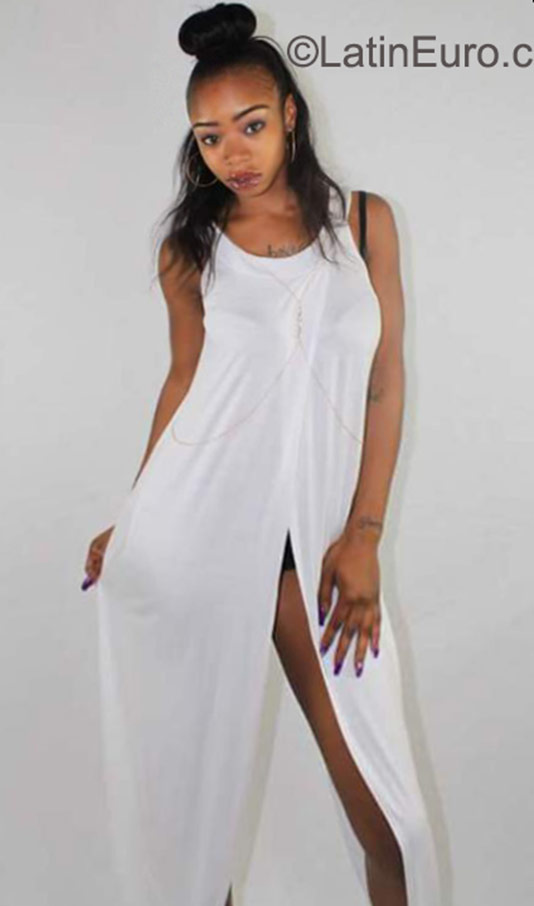 Date this delightful United States girl Roxy from Marietta US16387