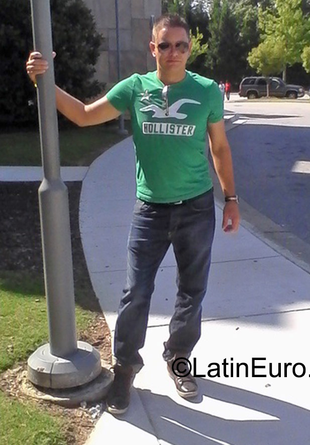 Date this voluptuous United States man Barbaro from Lawrenceville US16421